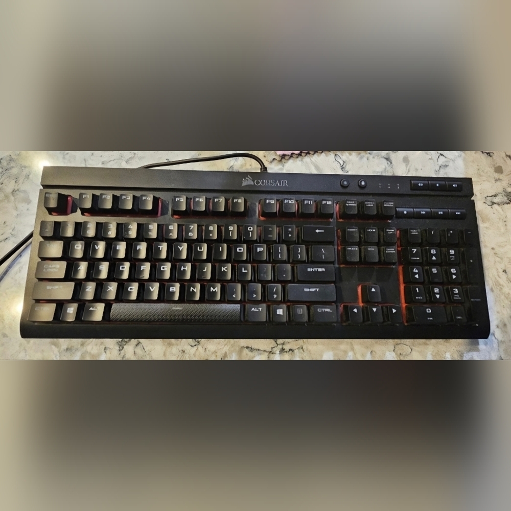 Corsair K68 RGB Mechanical Gaming Wired Keyboard Cherry MX Red Switch